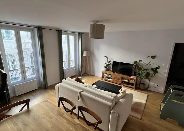 Daire T3 Bright And Quiet 2 Steps Montmartre Batignolles Paris